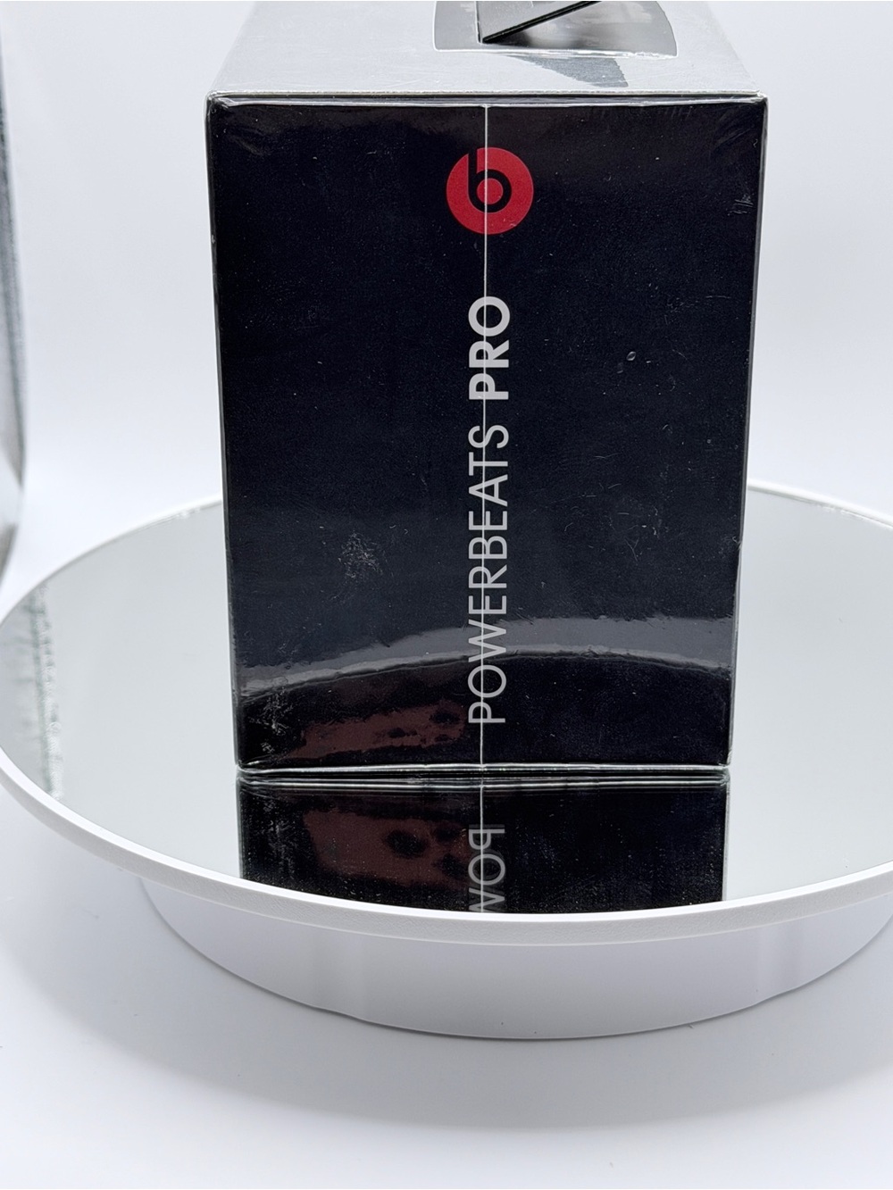 Beats by Dre Powerbeats Pro Wireless Earbuds - Black - Picture 4 of 5